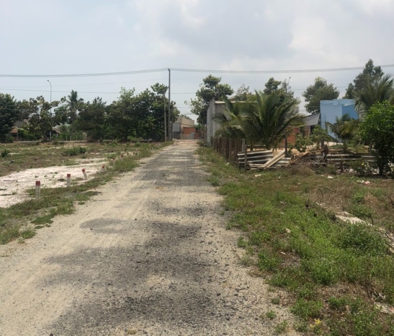 Đất xã Bình Châu cách ql55 50m cách biển 1km gần chợ, trường học, Diện tích:20x44 tổng 897m2 Giá:5,6tr/m2 Sđt 0982572791